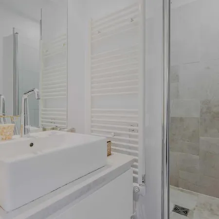 Charming Apartment- 2br-3p- Basilique Sacre-coeur * Paris